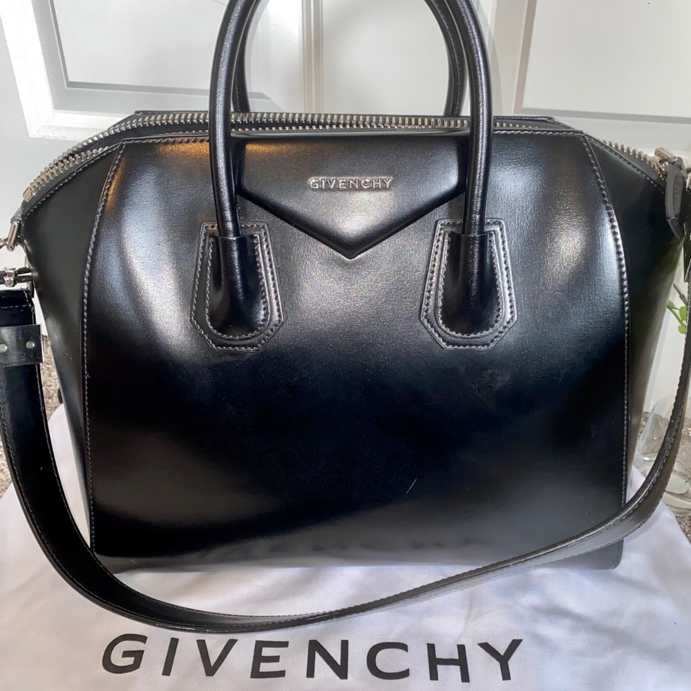 Givenchy tote - Picture 4 of 5